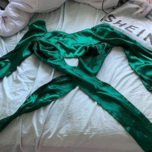 green cross tie long sleeve